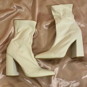 Elegant Cream Women's Boots
